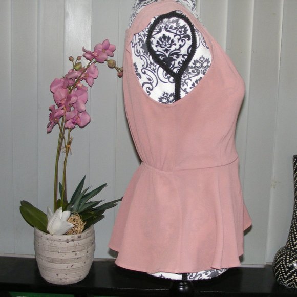 Monteau L.A Blush Color Peplum Top Size M EUC - Picture 4 of 8
